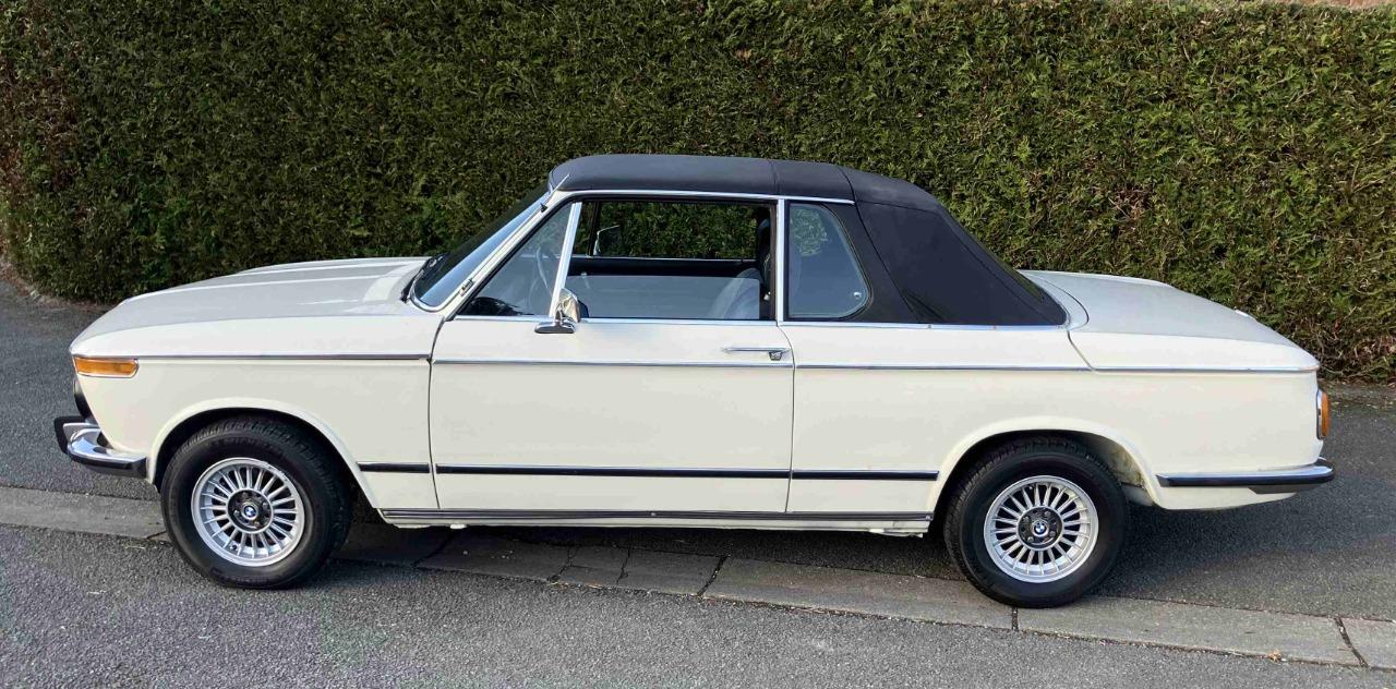 BMW 2002 CABRIOLET BAUR - 1975 LesAnciennes.com