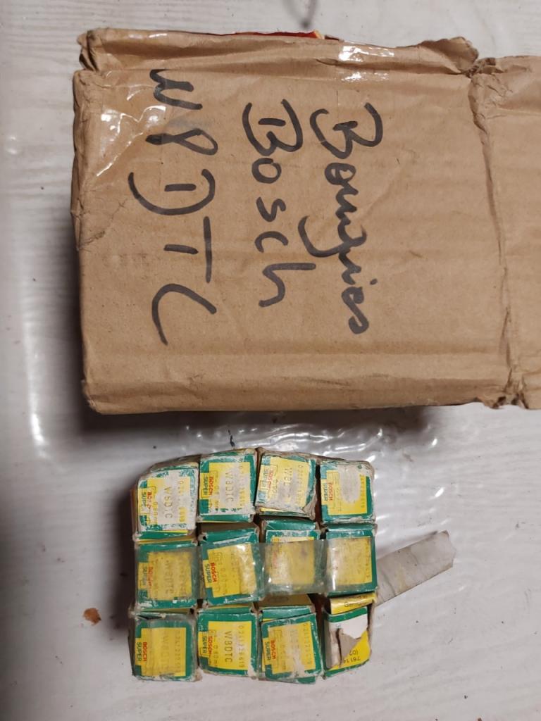 Lot de bougies Bosch VOLKSWAGEN Golf LesAnciennes.com