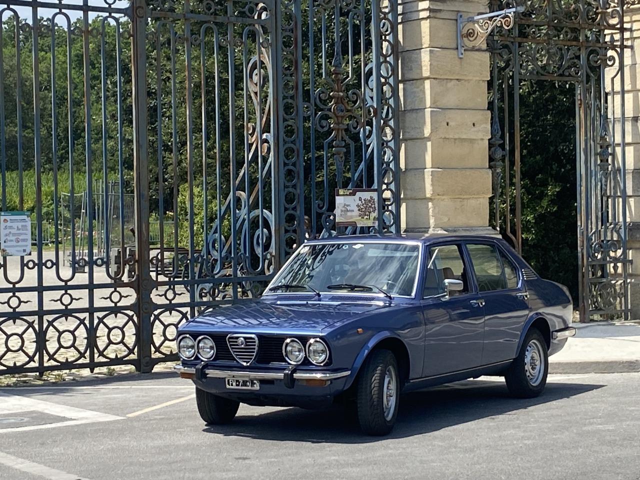 ALFA ROMEO Alfetta 1.8 - 1977 LesAnciennes.com