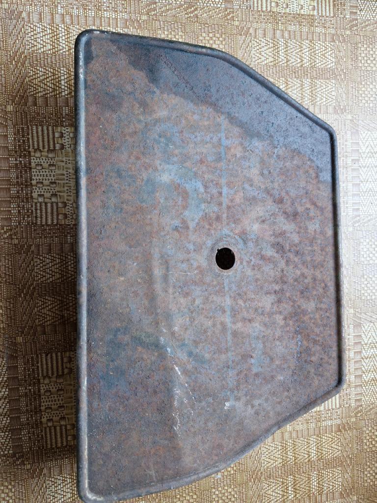 Plaque RENAULT 4CV LesAnciennes.com