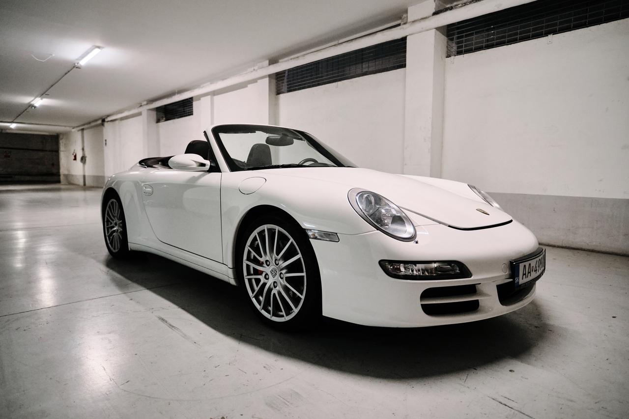 2008 Porsche 911 Cabriolet 3.8 Carrera 4S LesAnciennes.com