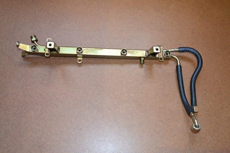 Rampe d'injection PORSCHE 944 S 1987/88 LesAnciennes.com