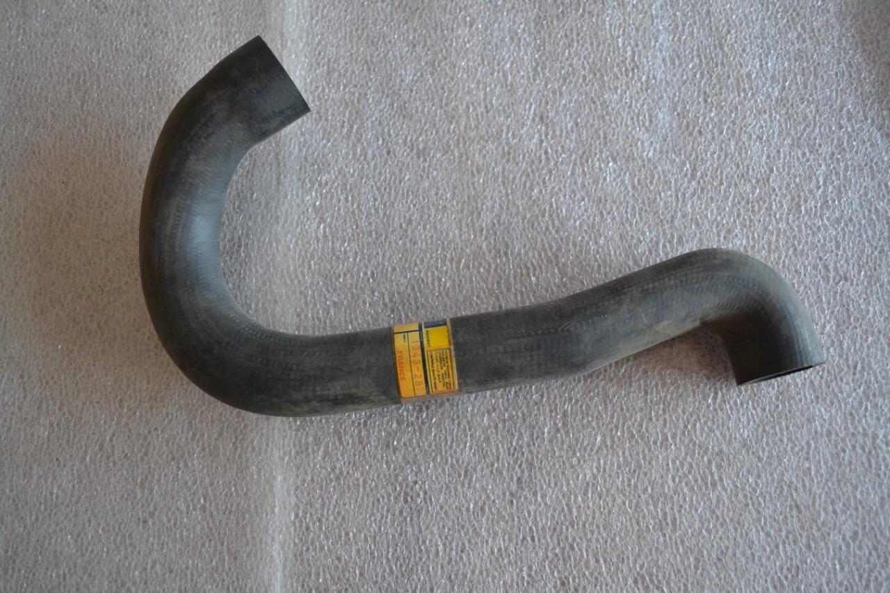 Durite supérieure PEUGEOT 204 304 1L1 - 1L3, neuve LesAnciennes.com