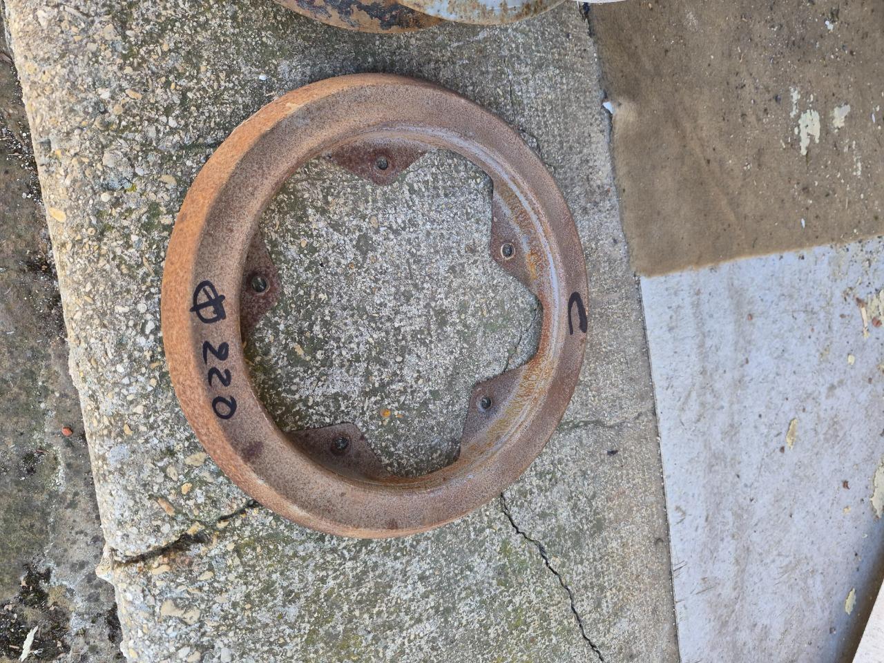 Support PEUGEOT 190 LesAnciennes.com