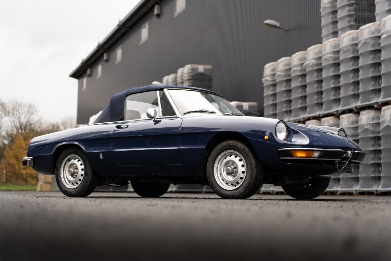 ALFA ROMEO Spider 1600 CODA TRONCA - 1977 LesAnciennes.com