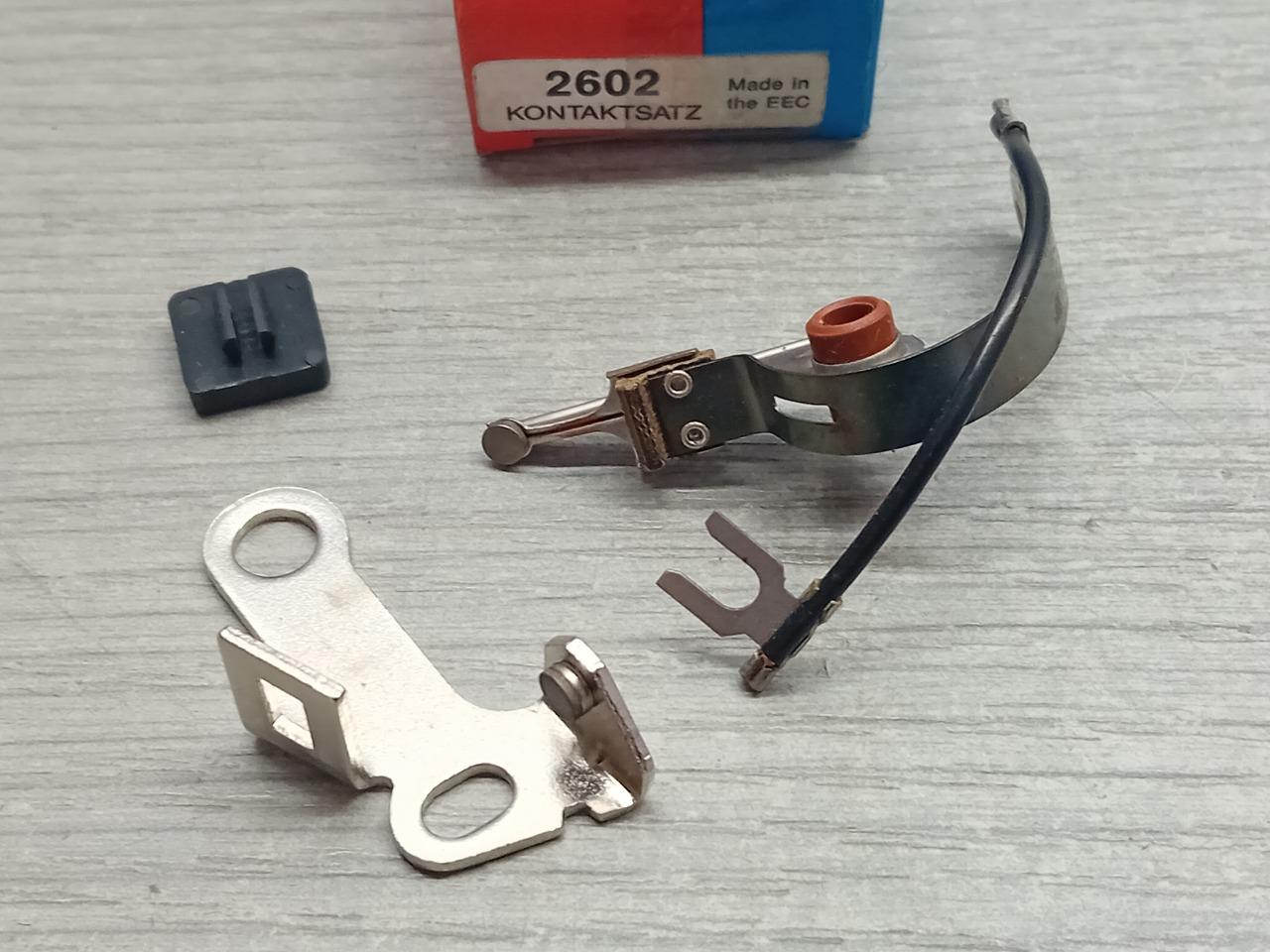 2602 VIS PLATINEES RUPTEURS ALFA ROMEO GTV (116) LesAnciennes.com