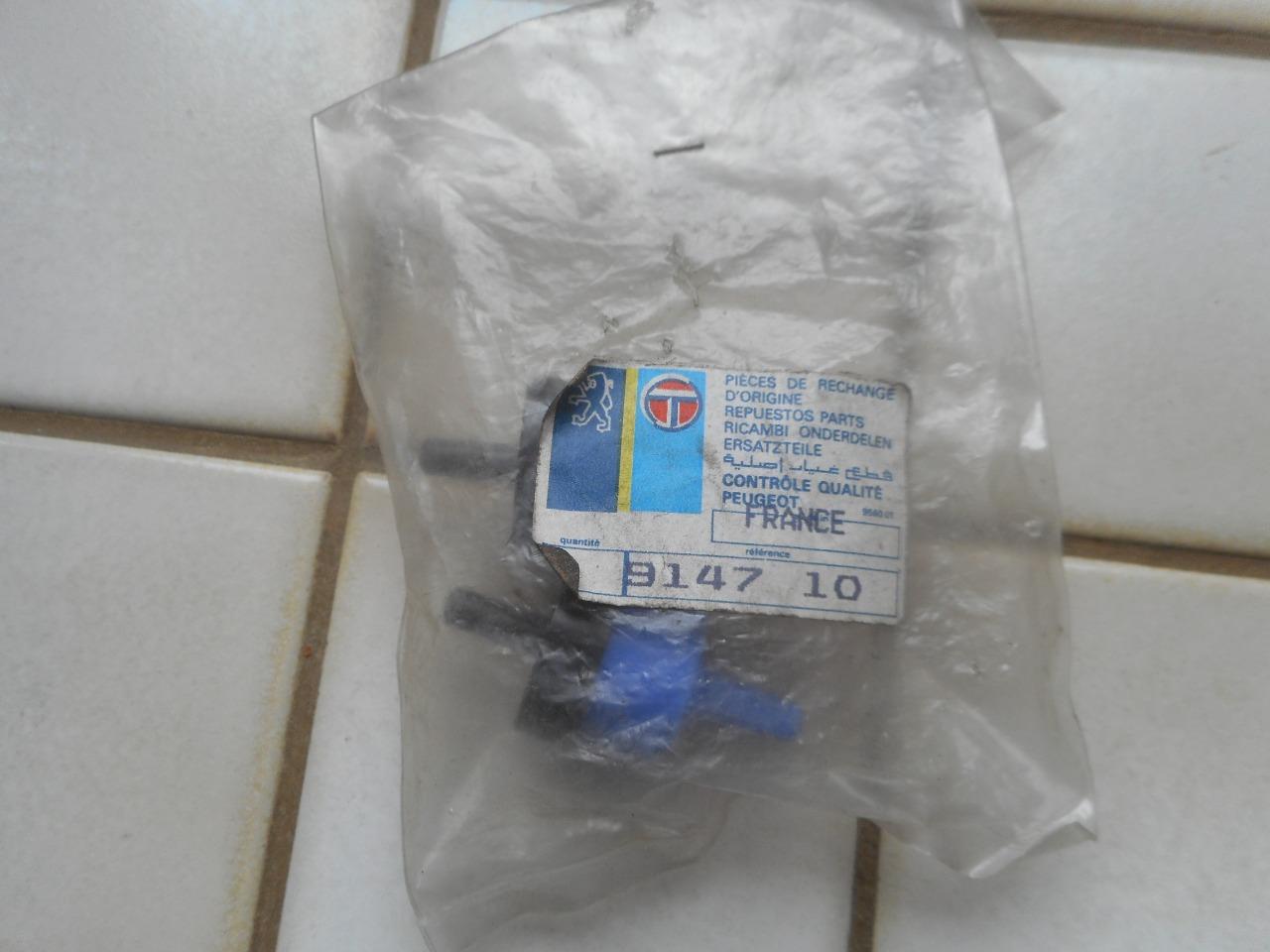 Valve PEUGEOT 604 LesAnciennes.com