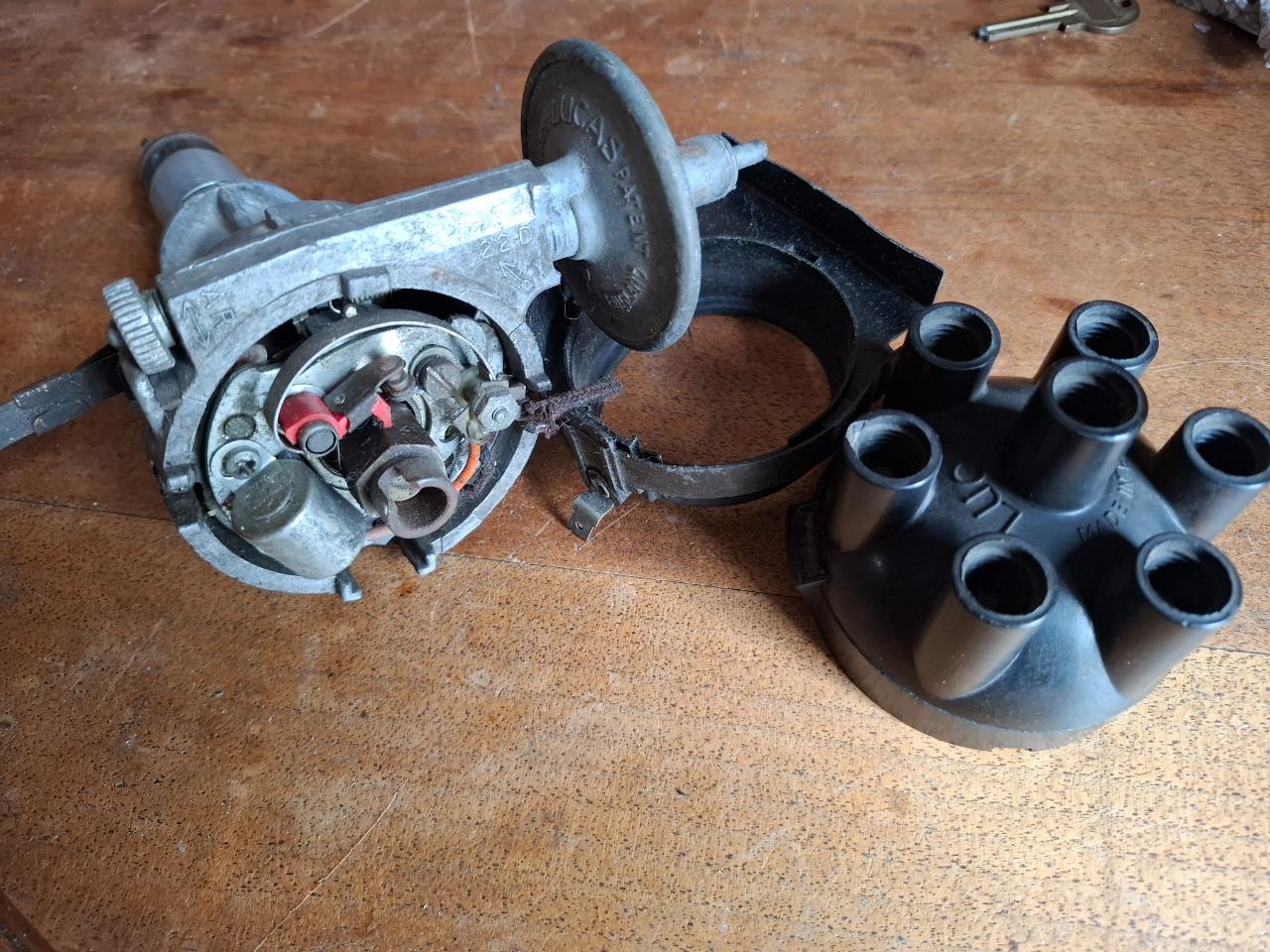 JAGUAR Type E allumeur Lucas tbe LesAnciennes.com