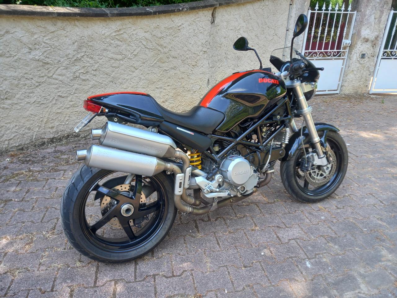 DUCATI Monster 800 S2R - 2005 LesAnciennes.com