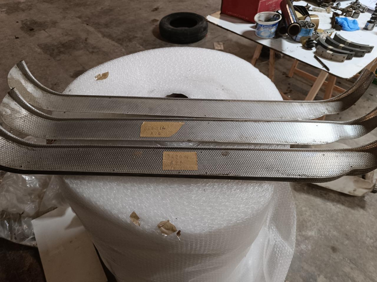 Seuil de porte neufs LesAnciennes.com