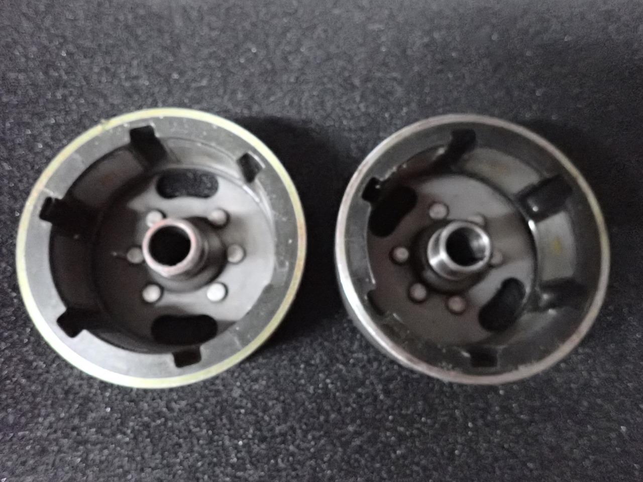 LOT DE 2 VOLANTS MAGNETIQUES POUR KAWASAKI KE 125 LesAnciennes.com