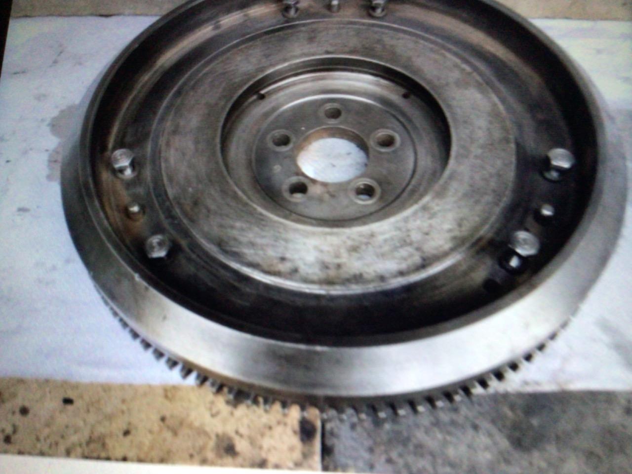 Volant moteur RENAULT 8 (R8) LesAnciennes.com