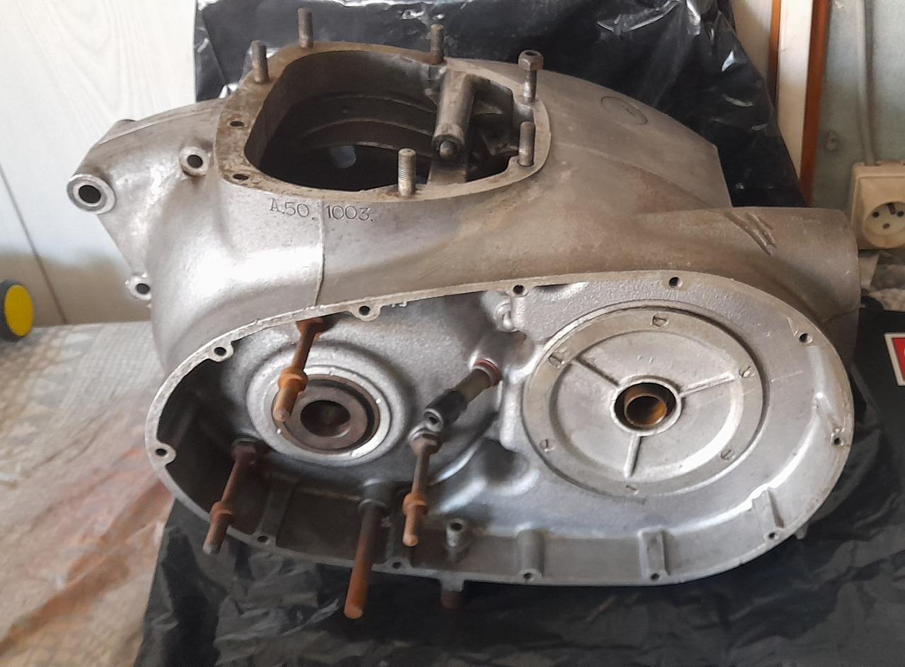 Carters moteur BSA Royal Star A50 LesAnciennes.com