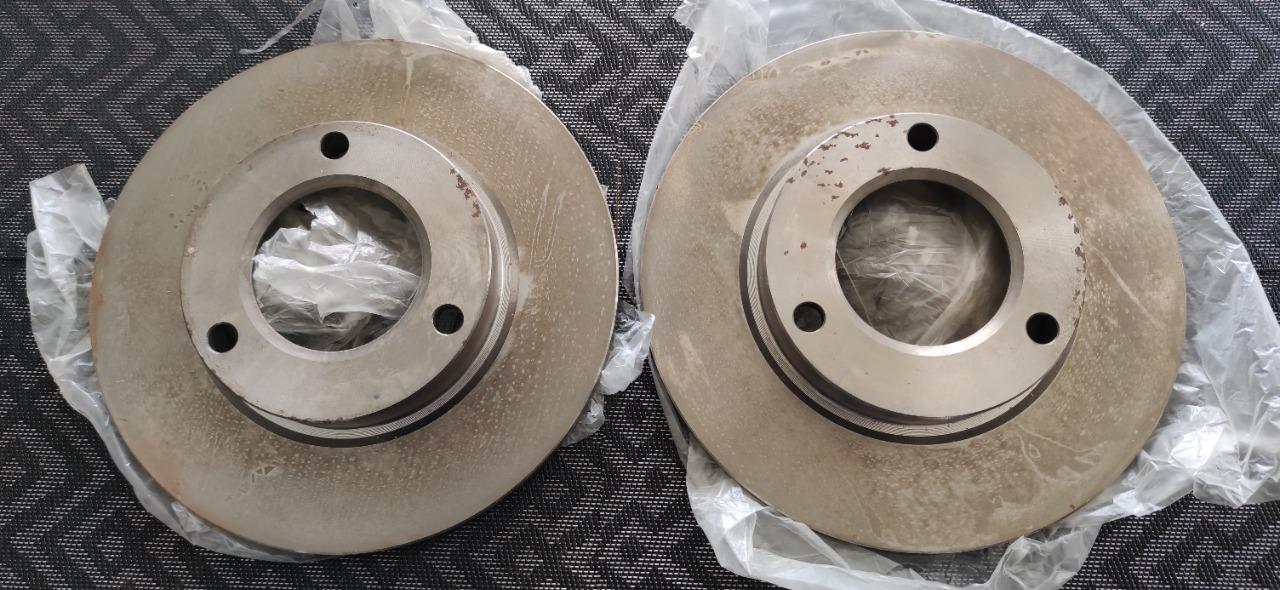 Disques de freins PEUGEOT 305 série 1 LesAnciennes.com