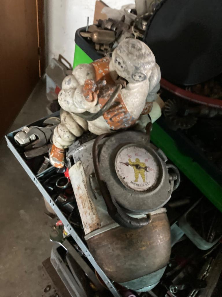 Compresseur Michelin ancien LesAnciennes.com