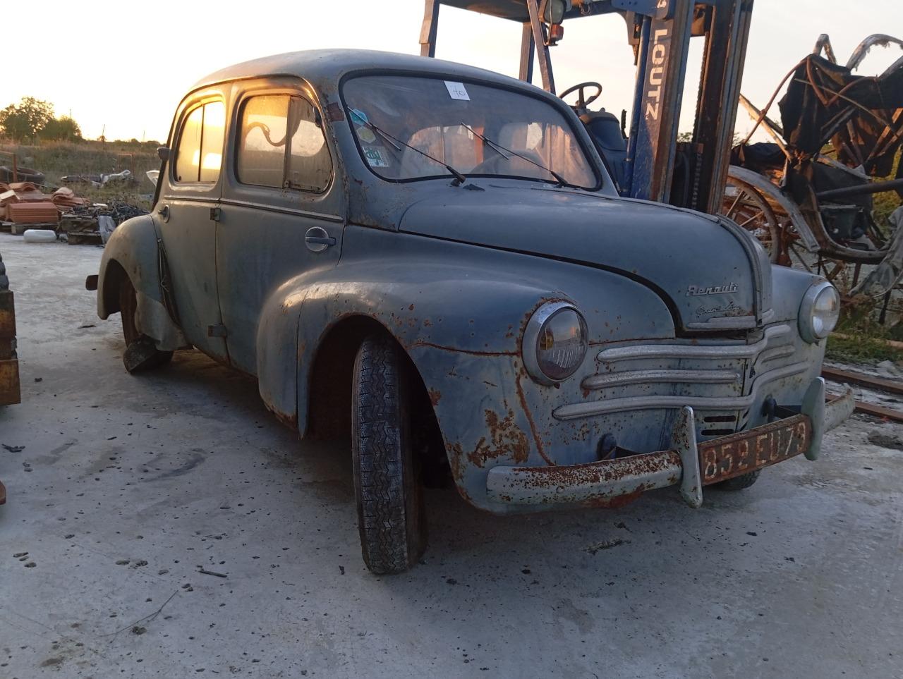 RENAULT 4CV - 1953 LesAnciennes.com