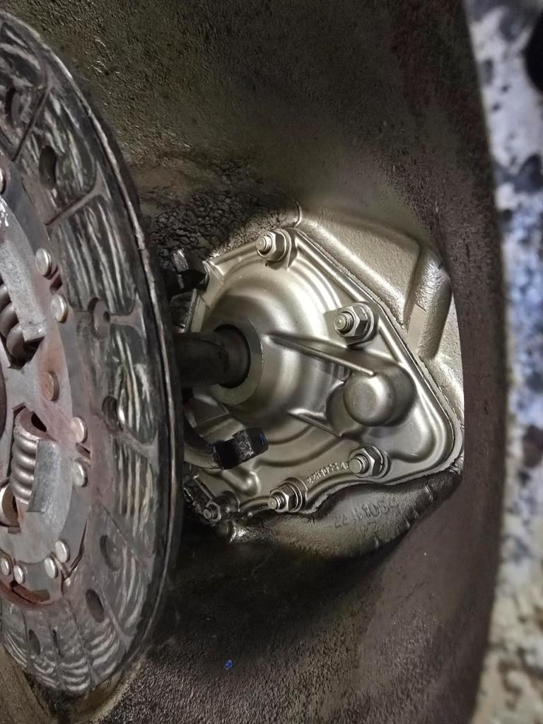 Boite MG B 4 synchro + overdrive + arbre de transm LesAnciennes.com