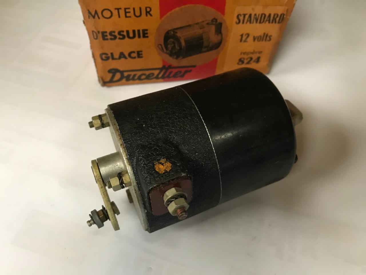 Moteurs essuie glace neuf 12 V véhicules anciens LesAnciennes.com