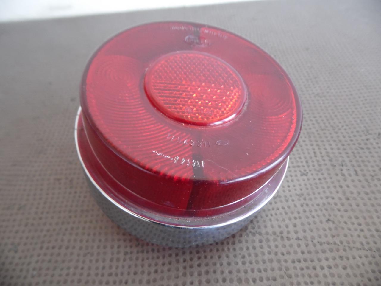 CABOCHON FEU ARRIERE 11543311 FORD TAUNUS 17M P3 LesAnciennes.com