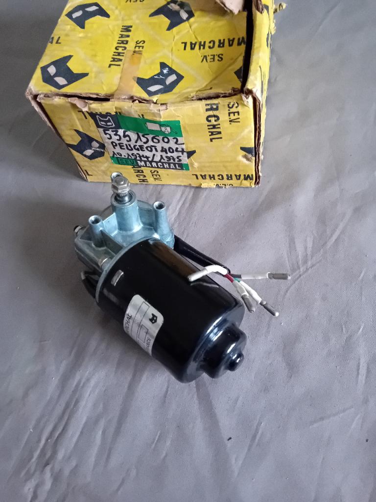 Moteur essuie glace PEUGEOT 404 LesAnciennes.com