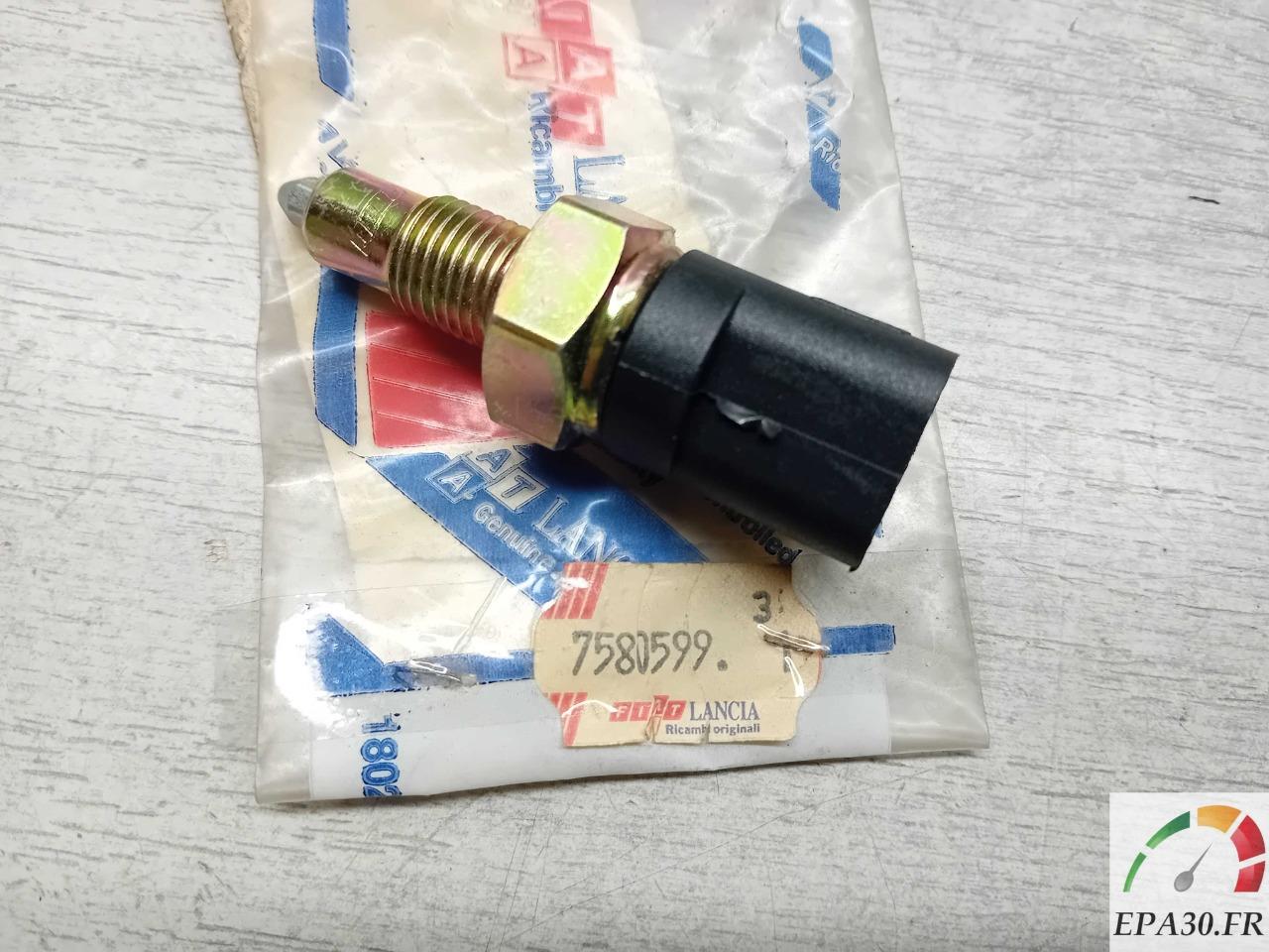 7580599 CONTACTEUR NEUF FEU DE RECUL FIAT UNO LesAnciennes.com