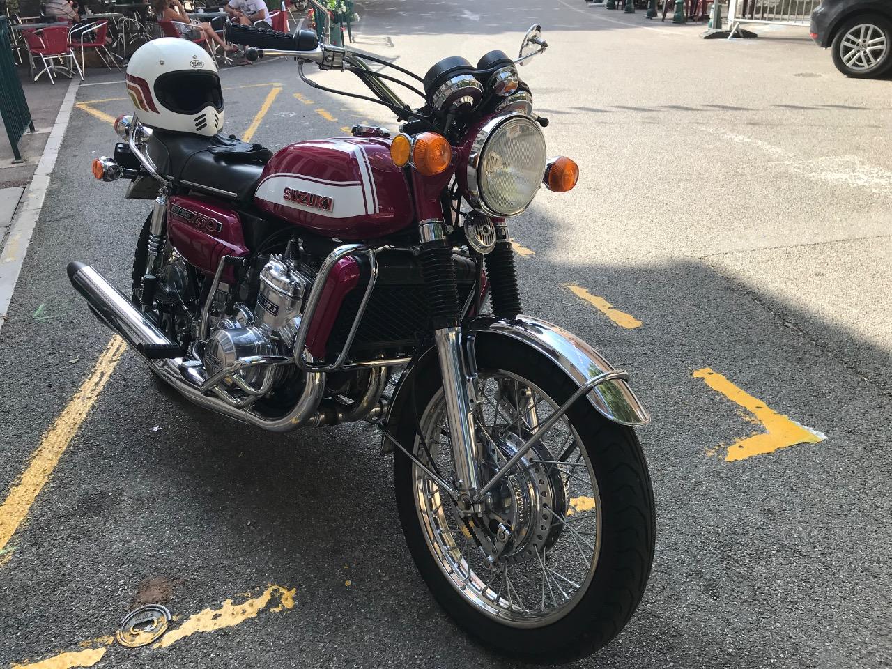 SUZUKI GT 750 - 1970 LesAnciennes.com
