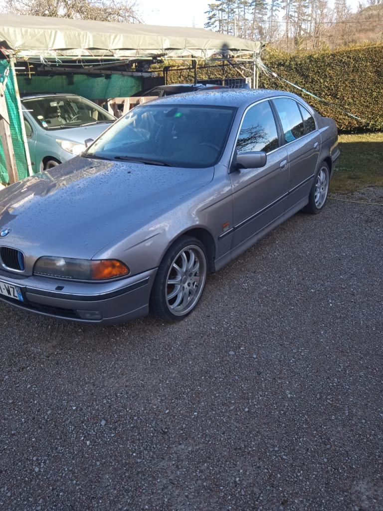 BMW 528 E39 - 2000 LesAnciennes.com