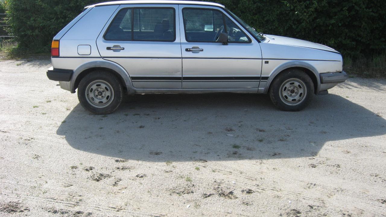 VOLKSWAGEN Golf GOLF GTI II 19EV24 - 1984 LesAnciennes.com