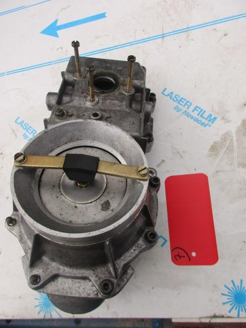 Distributeur de carburant Porsche 924 2.0 Turbo LesAnciennes.com