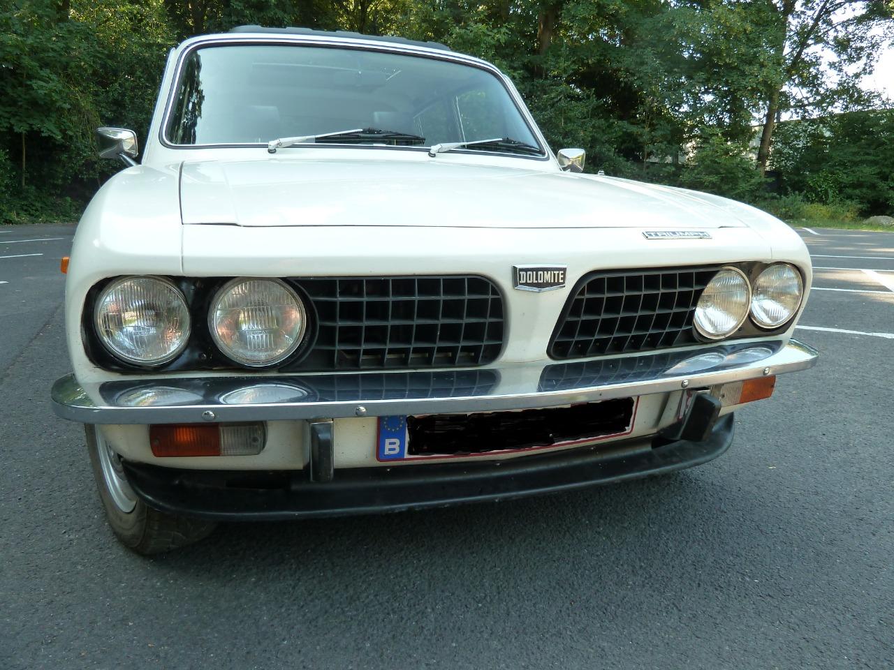 TRIUMPH Dolomite 1850 - 1975 LesAnciennes.com
