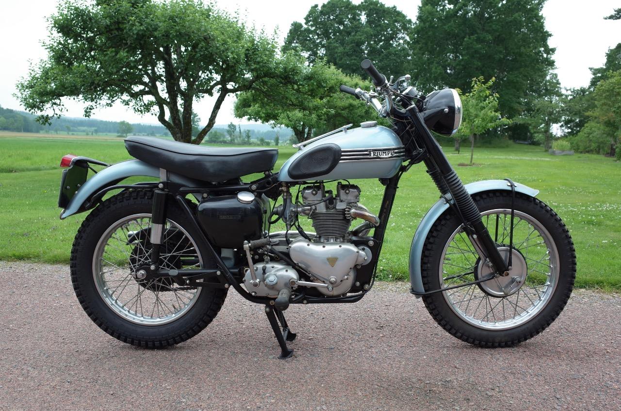 TRIUMPH TR5 Trophy - 1955 LesAnciennes.com