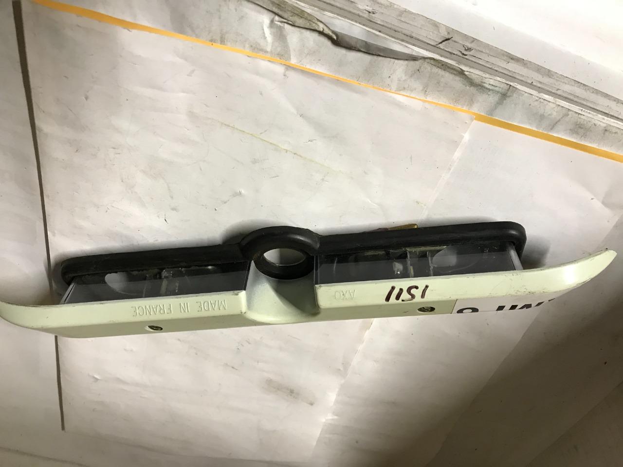 Eclairage plaque immatriculation neuve Ami 6 LesAnciennes.com