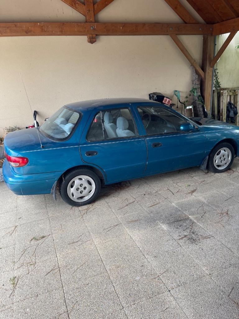 KIA Sephia LS - 1997 LesAnciennes.com