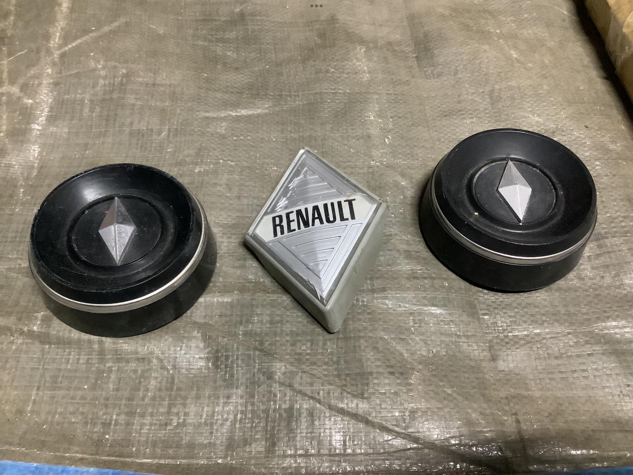 Centres de volant RENAULT 8 (R8) LesAnciennes.com