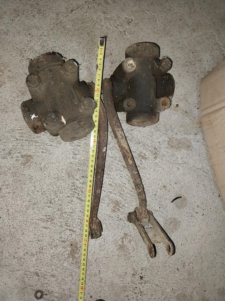 Amortisseurs AMORTISSEURS Amortisseurs LesAnciennes.com