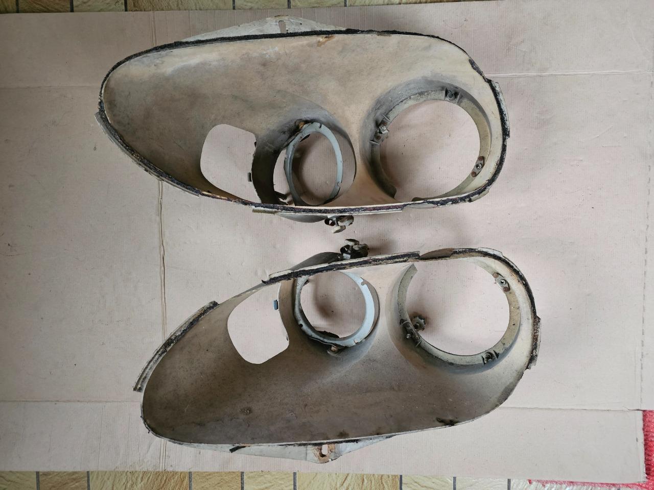 Cuvelage phare CITROEN DS LesAnciennes.com