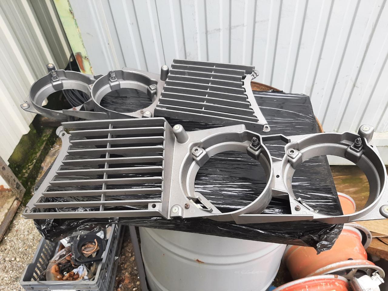 Calandre ALFA ROMEO Alfetta LesAnciennes.com