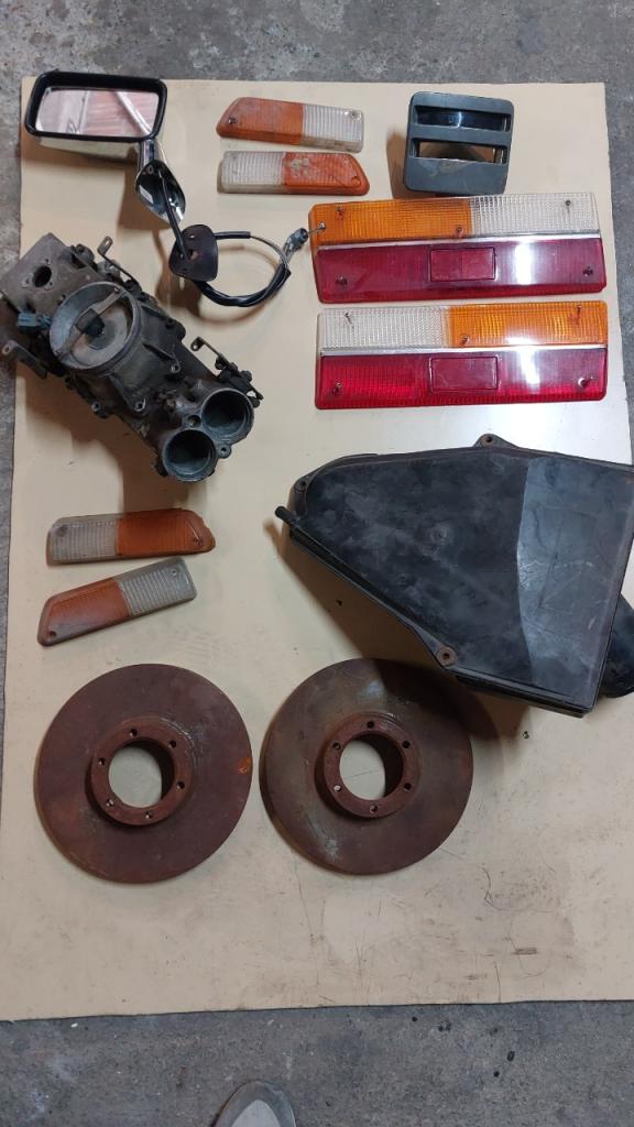Lot de pièces RENAULT 30 (R30) R30 TX LesAnciennes.com