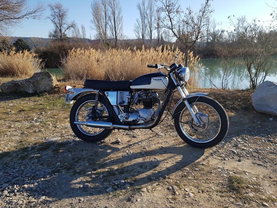 TRIUMPH Bonneville T120 T120R - 1972 LesAnciennes.com