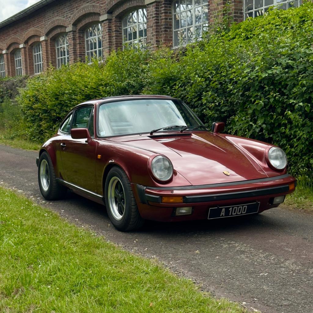 PORSCHE 911 Carrera 3.2L Coupe - 1986 LesAnciennes.com