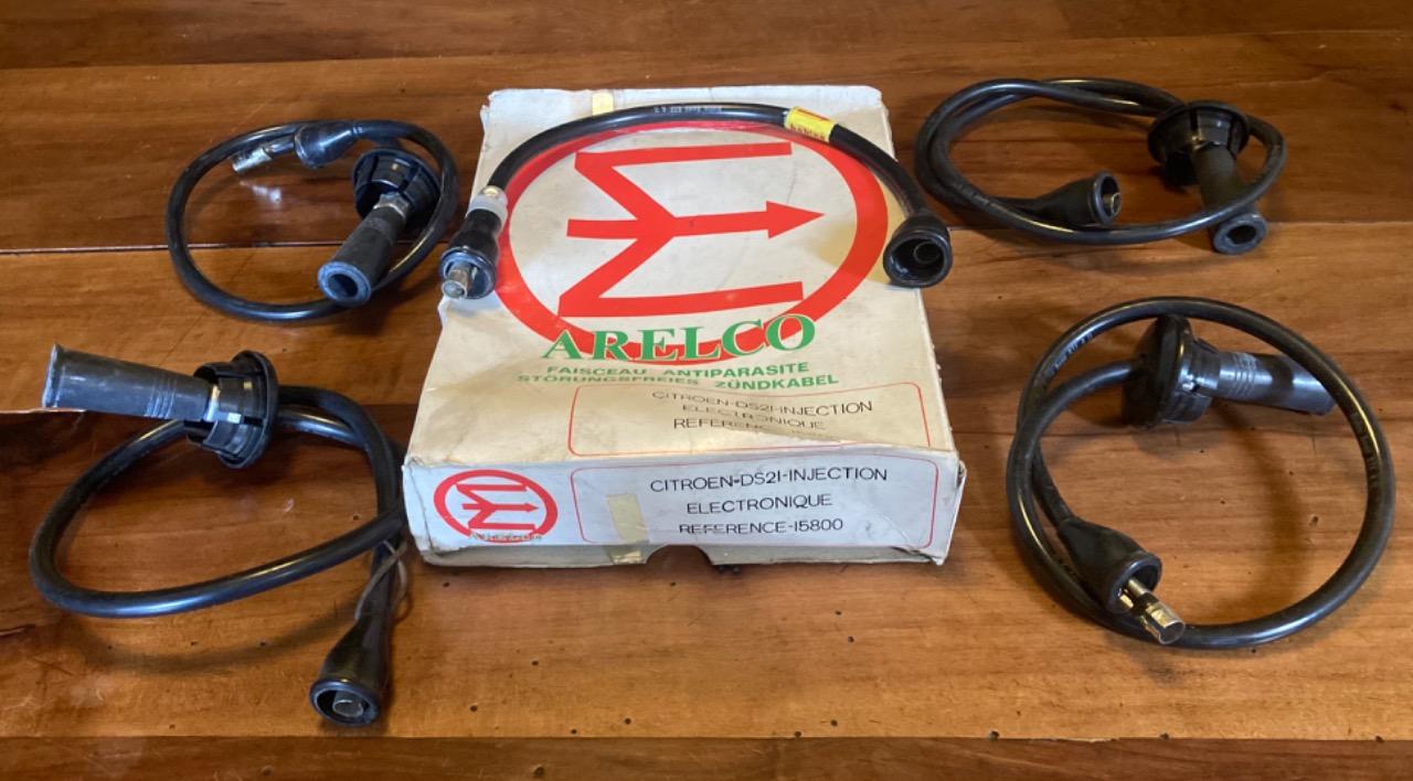 Ds 21 IE un jeux de fils de bougies neuf d’origine LesAnciennes.com