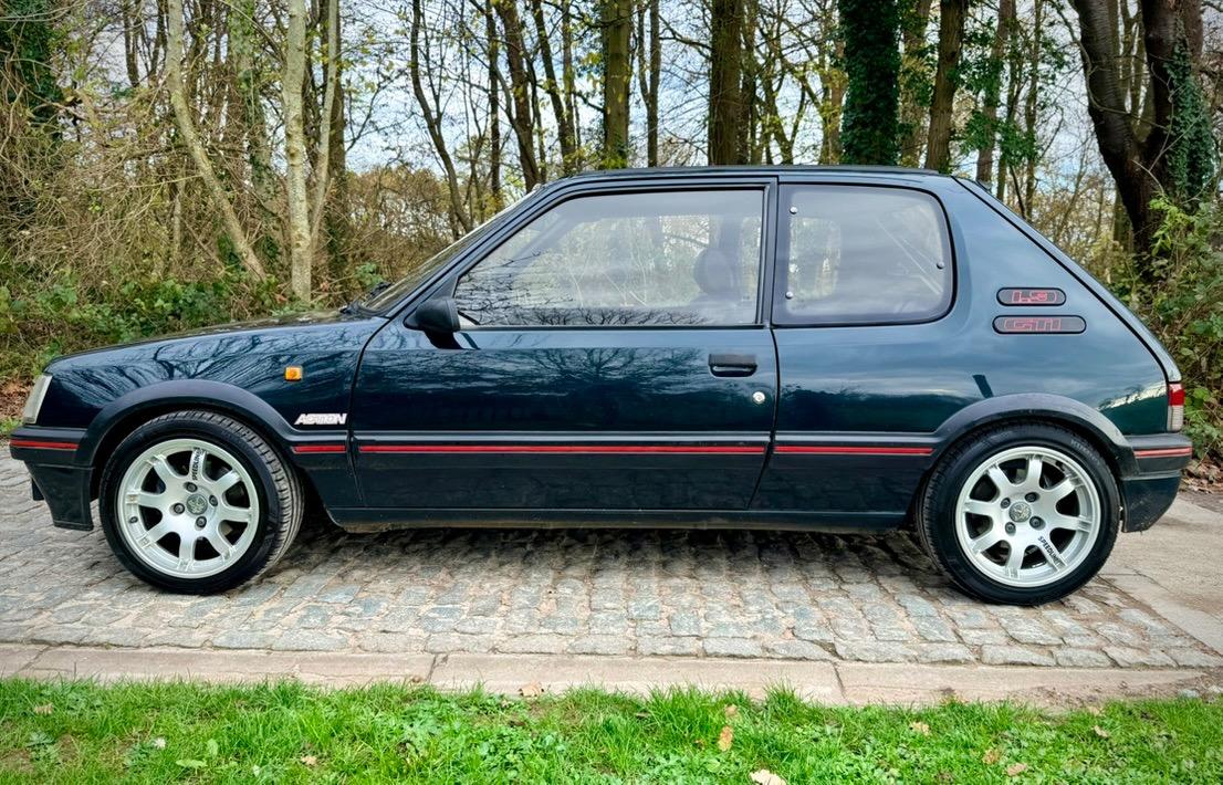 PEUGEOT 205 1.9L GTI - 1991 LesAnciennes.com