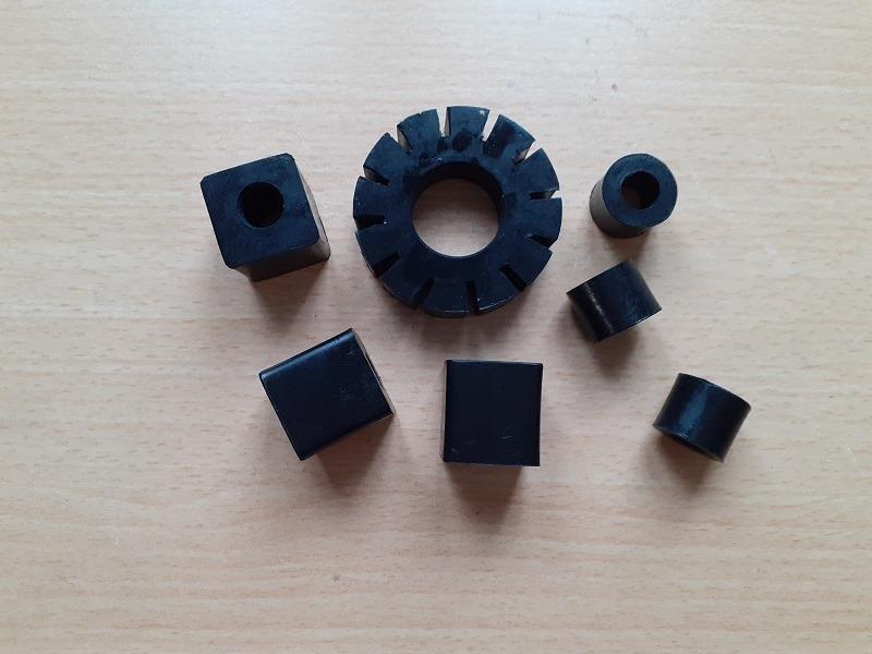 Silentblocs PEUGEOT 404 LesAnciennes.com