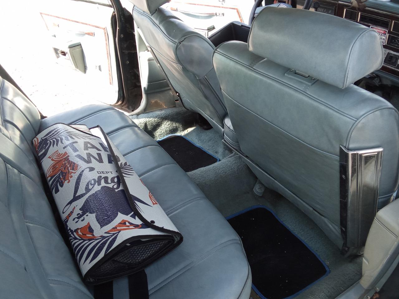 OLDSMOBILE Custom Cruiser STATION WAGON - 1979 LesAnciennes.com