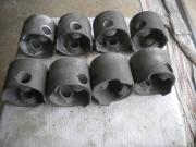 image_3-Pistons RENAULT lot de 8 pistons a usiner