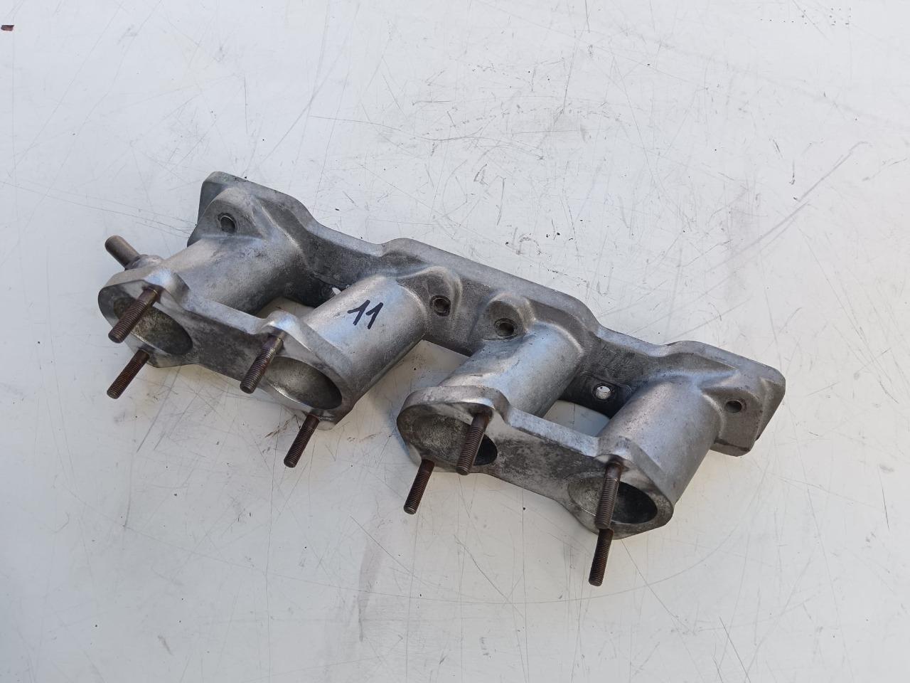 Collecteur d'admission pour Lancia Beta LesAnciennes.com