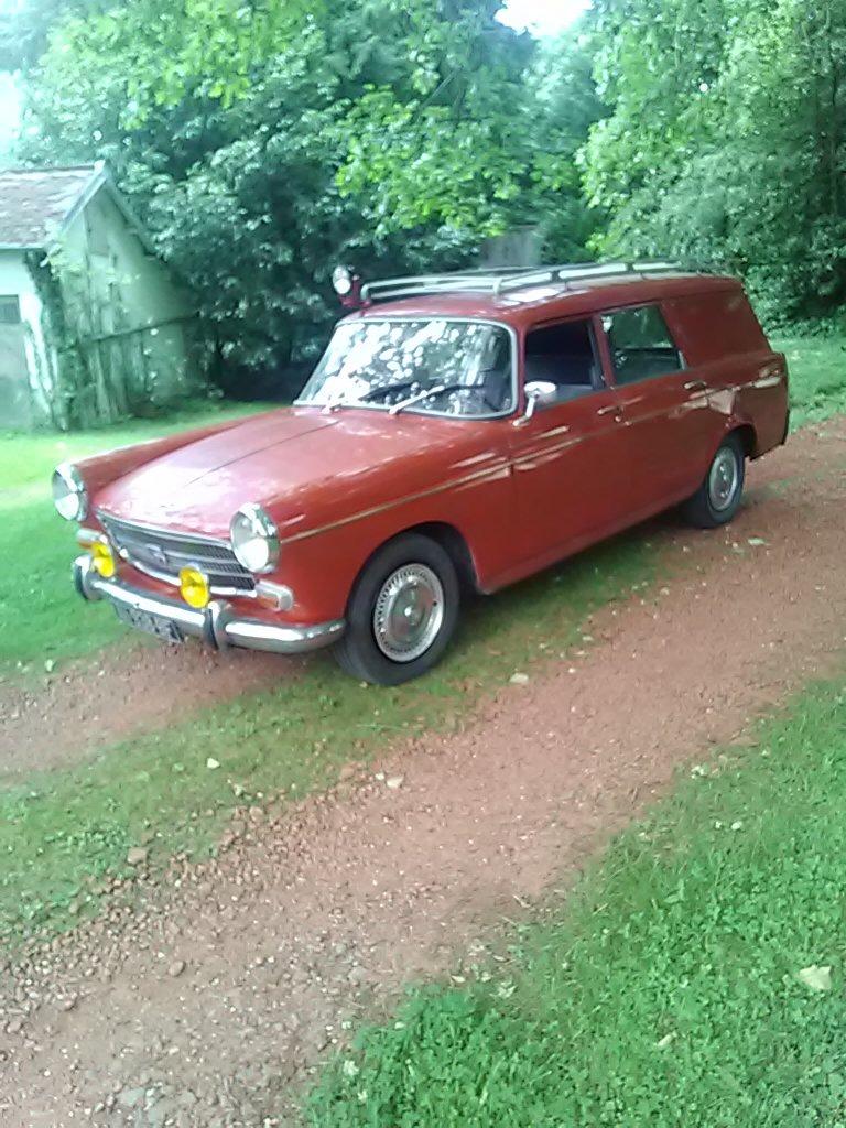 PEUGEOT 404 break - 1972 LesAnciennes.com