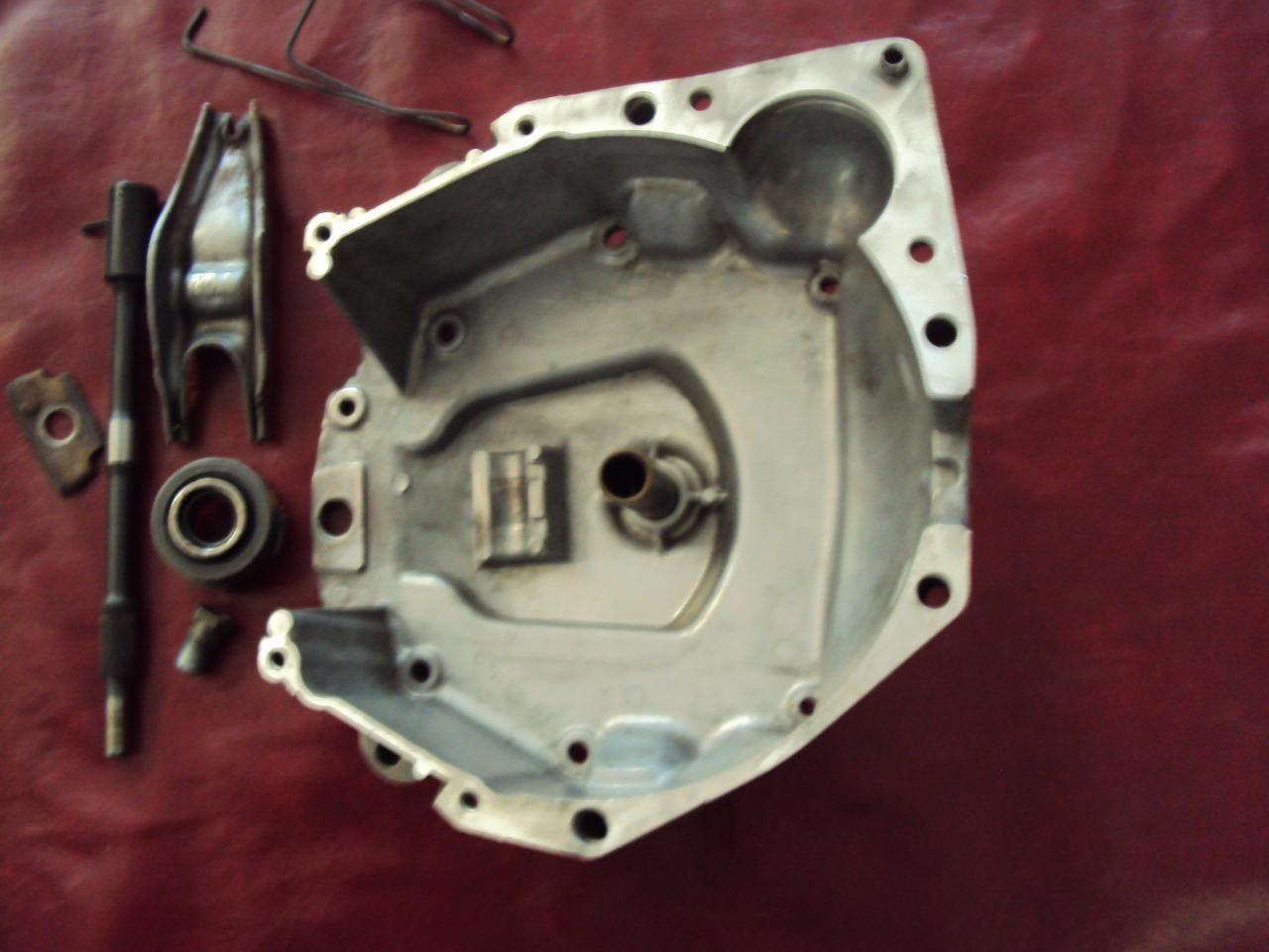 Cloche RENAULT 8 (R8) GORDINI LesAnciennes.com