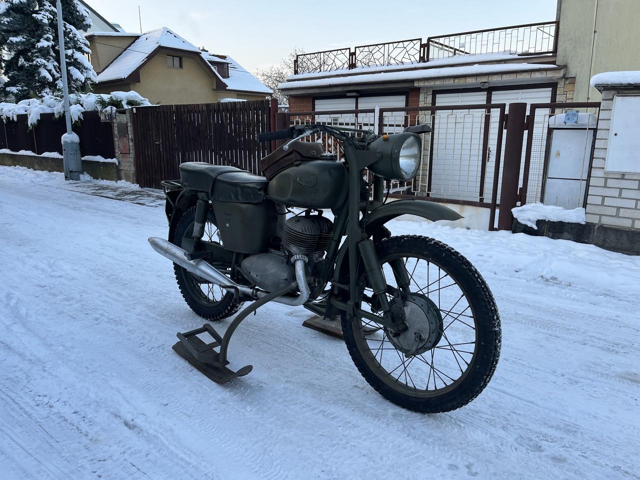 1963 Monark-Jawa 350/554 Type 962 LesAnciennes.com