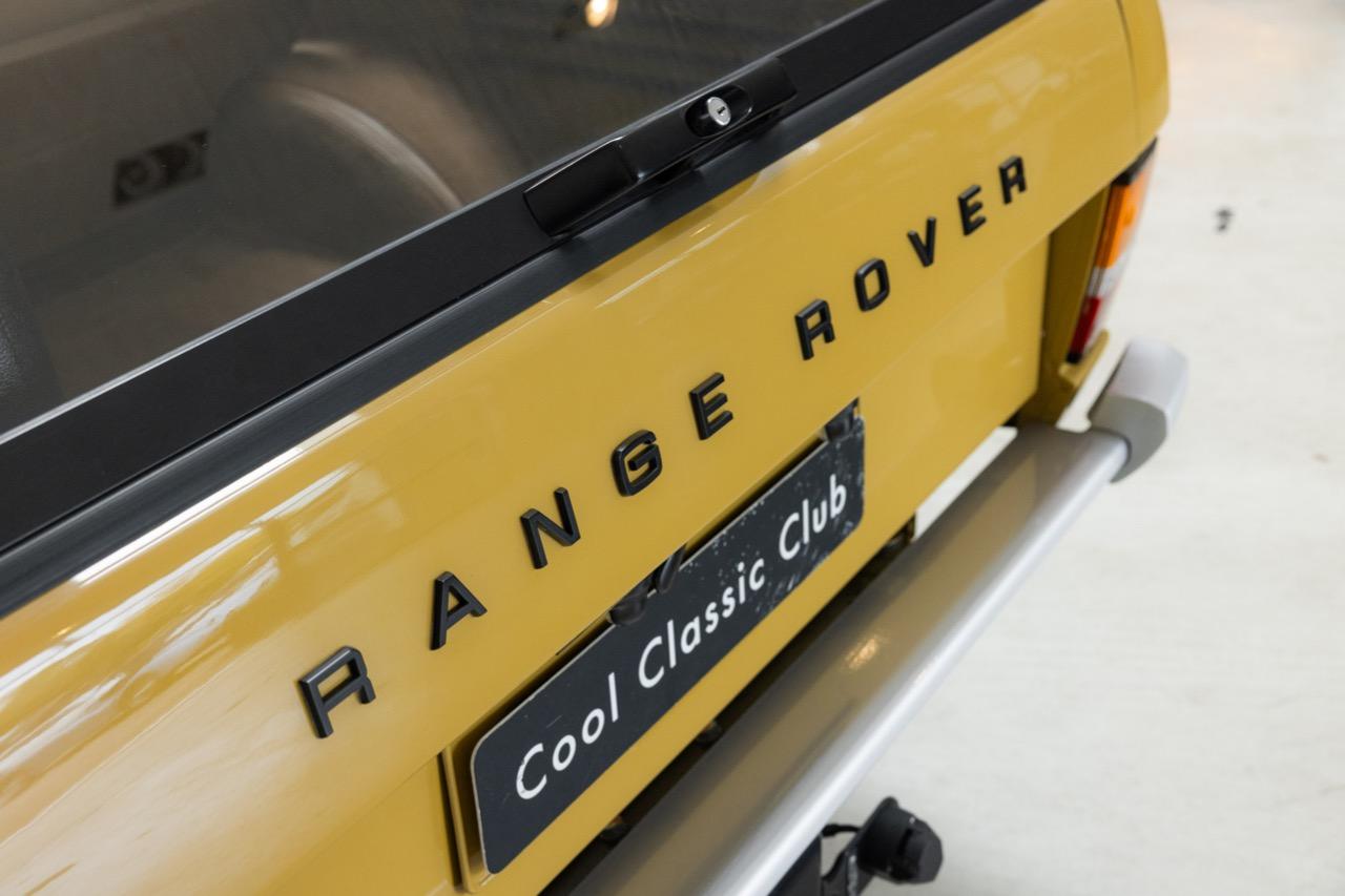 LAND ROVER Range Rover Classic Suffix A - 1972 LesAnciennes.com